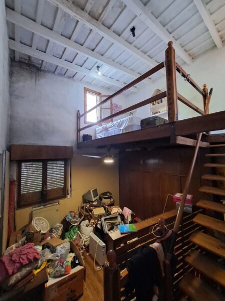CASA EN VENTA SOBRE LOTE PROPIO 8.86 X 27.5 / LOTE 243M2 OPORTUNIDAD ÚNICA PARA INVERTIR