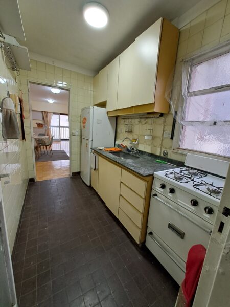Departamento 3 Ambientes con Cochera - Balvanera - Muy Luminoso - Apto Crédito